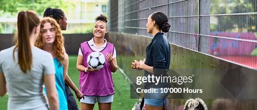 full squad on the pitch, end of season, everyone still playing